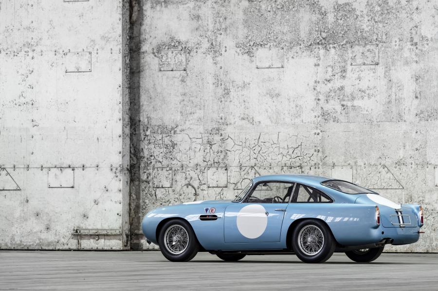  Aston Martin DB4 GT Continuation 2017 года  (UK) (фото 23 из 90)